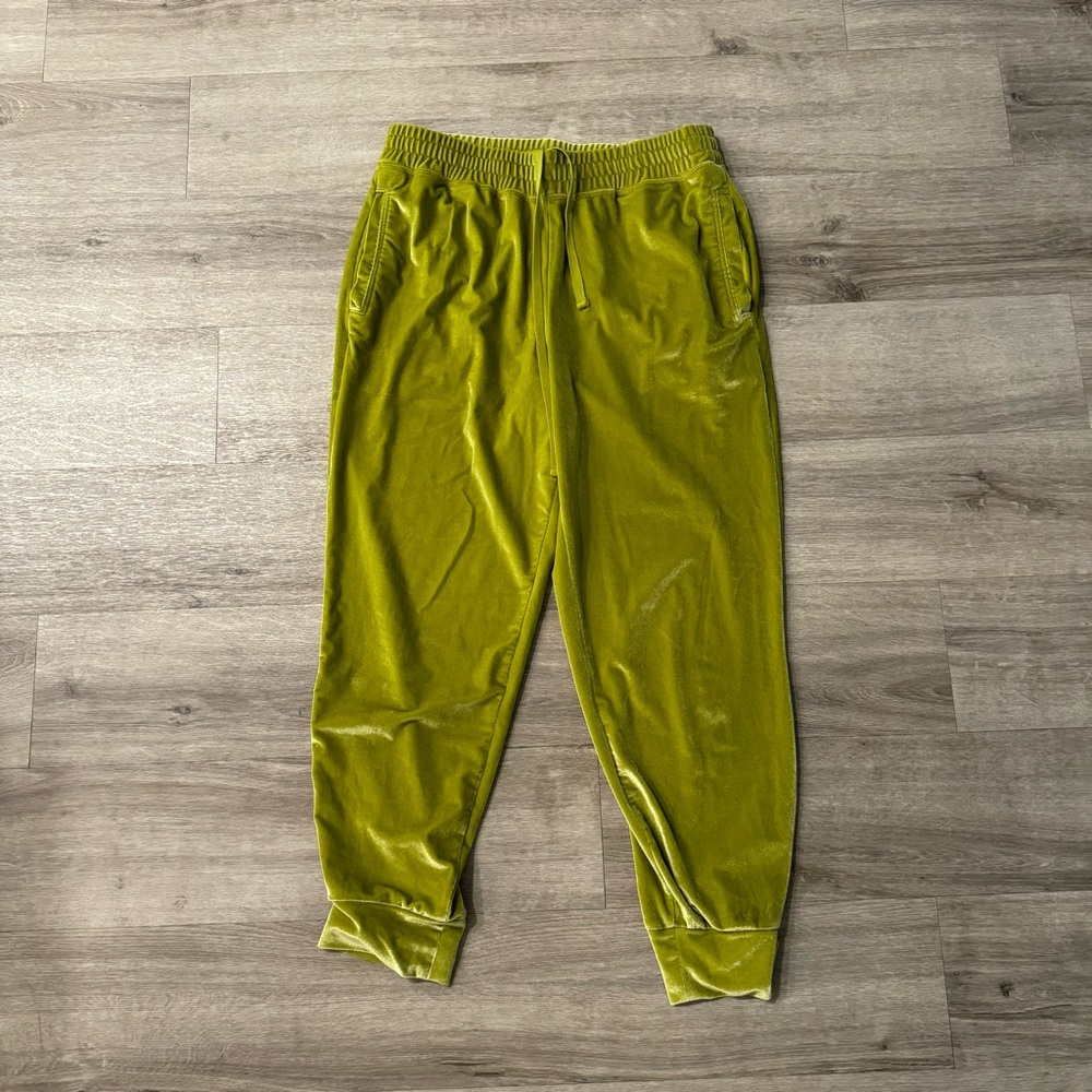 Fabletics lime green velvet joggers size medium